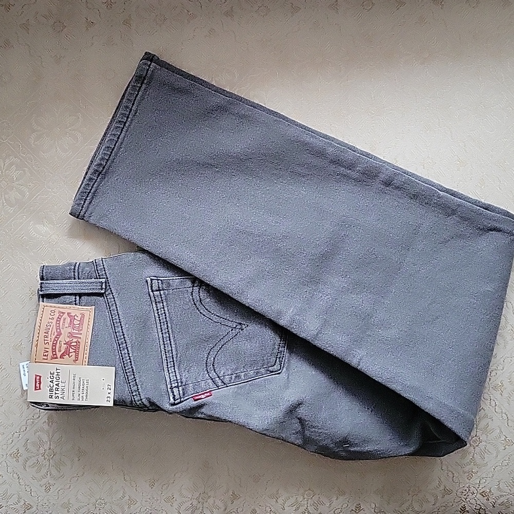 BOYS LEVI'S RIBCAGE STRAIGHT ANKLE JEANS 23×27